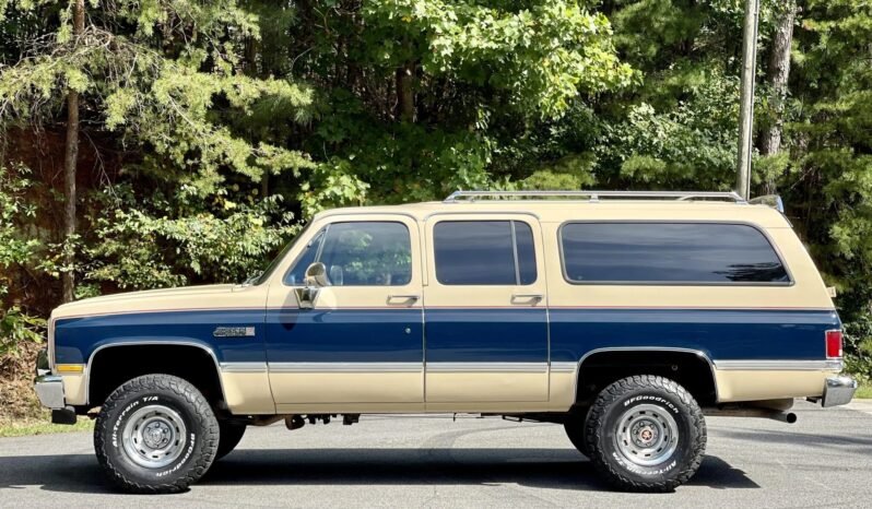
								1988 GMC Suburban 1500 Sierra Classic V8 full									