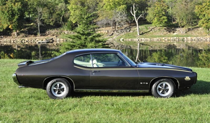 
								1969 Pontiac GTO Judge full									