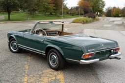 1967 Mercedes-Benz 230SL Roadster