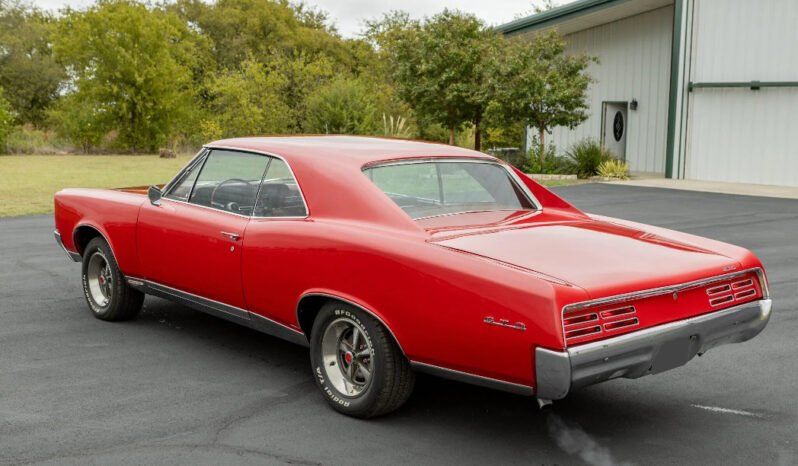 
								1967 Pontiac GTO Red V8 full									