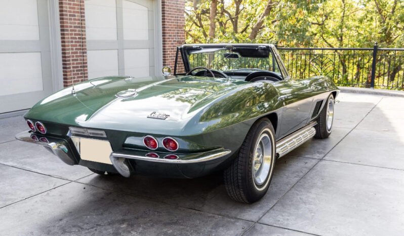 
								1967 Chevrolet Corvette Turbojet V8 full									