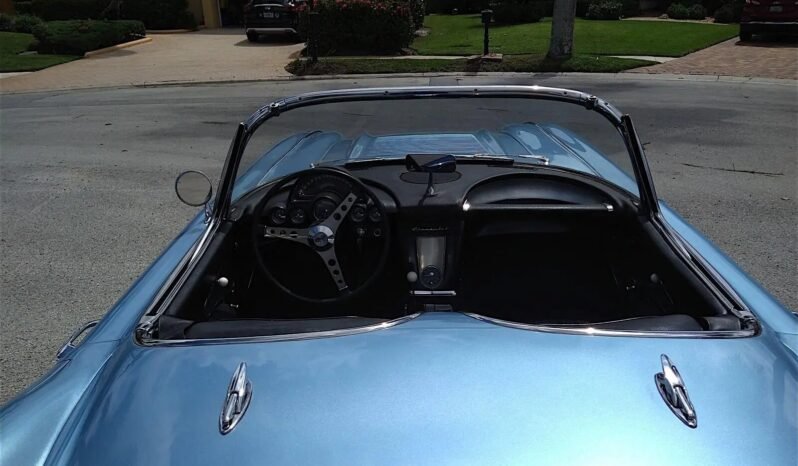 
								1958 Chevrolet Corvette Fuel-Injected V8 full									