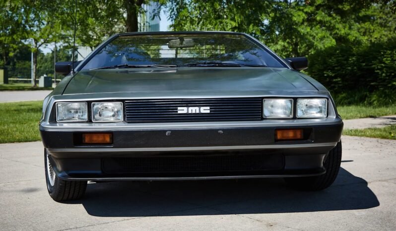 
								1981 DeLorean DMC-12 V6 Brushed Stainless Steel full									