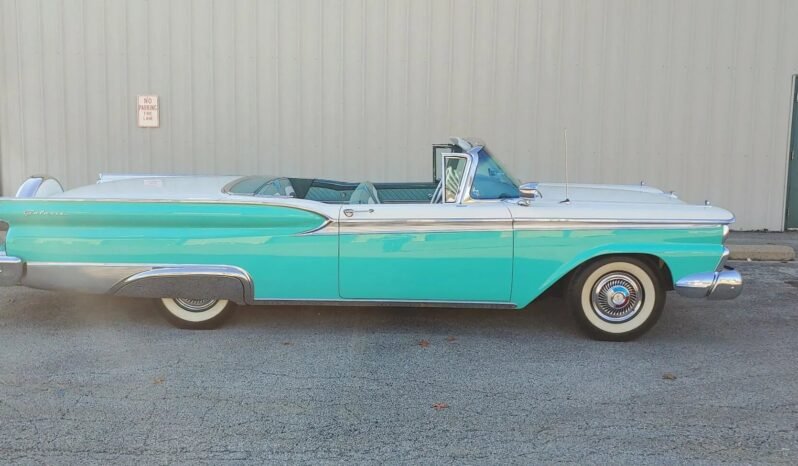 
								1959 Ford Galaxie Skyliner full									