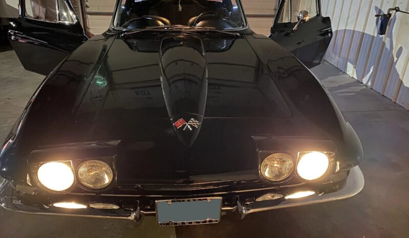 
								1965 Chevrolet Corvette V8 Black full									