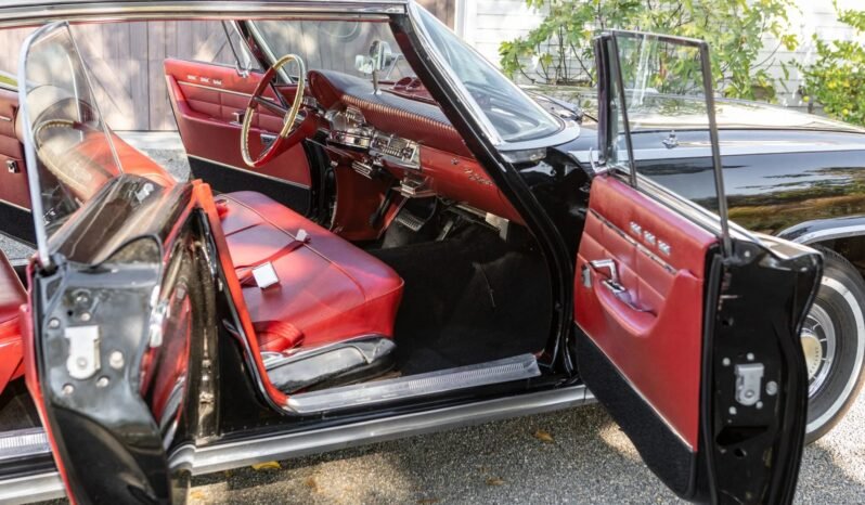 
								1961 Chrysler New Yorker Wagon V8 full									