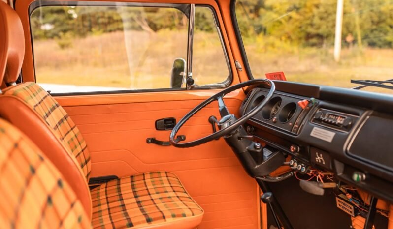 
								1975 Volkswagen Type 2 Westfalia Campmobile full									