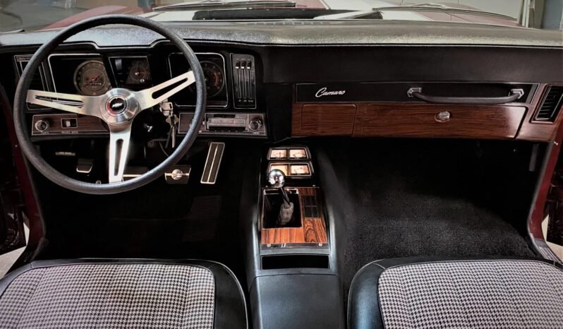 
								1969 Chevrolet Camaro Z/28 Coupe full									