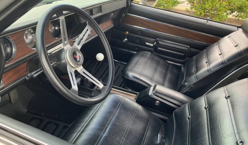 
								1970 Oldsmobile Cutlass V8 full									