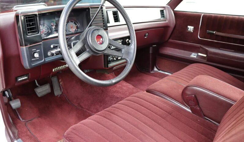 
								1987 Chevrolet Monte Carlo SS 305CI V8 full									