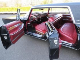 1965 Chrysler Imperial LeBaron V8
