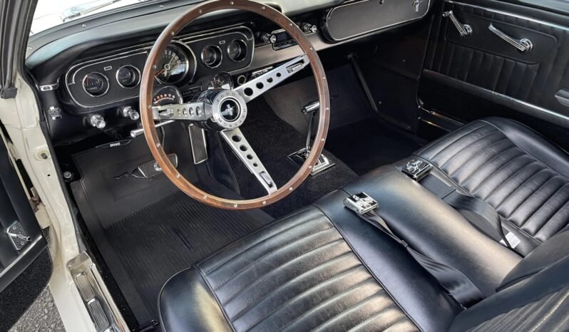 
								1965 Ford Mustang GT full									