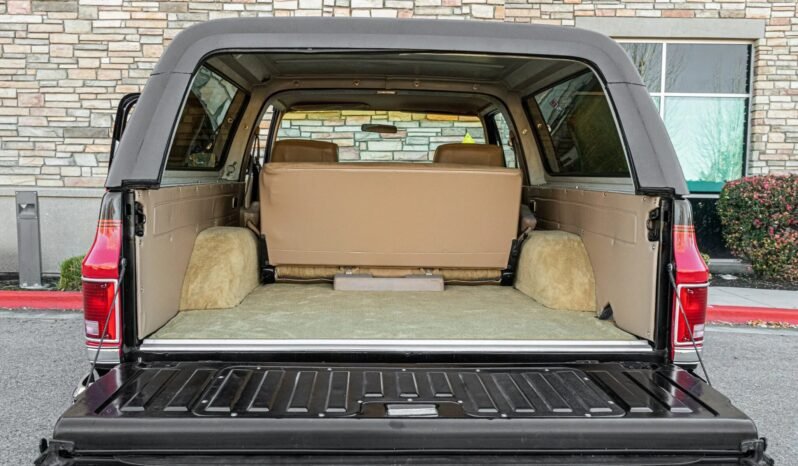 
								1985 GMC Jimmy K1500 Sierra Classic V8 full									