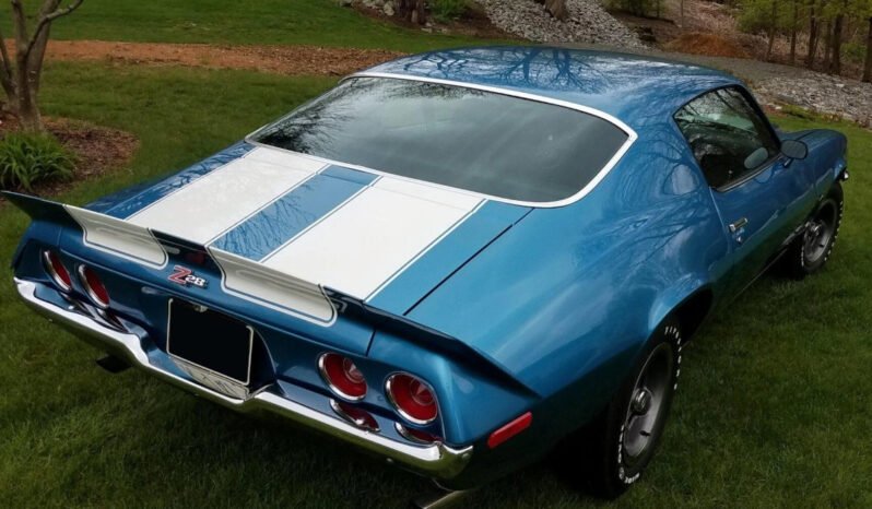 
								1972 Chevrolet Camaro Z/28 4-Speed full									