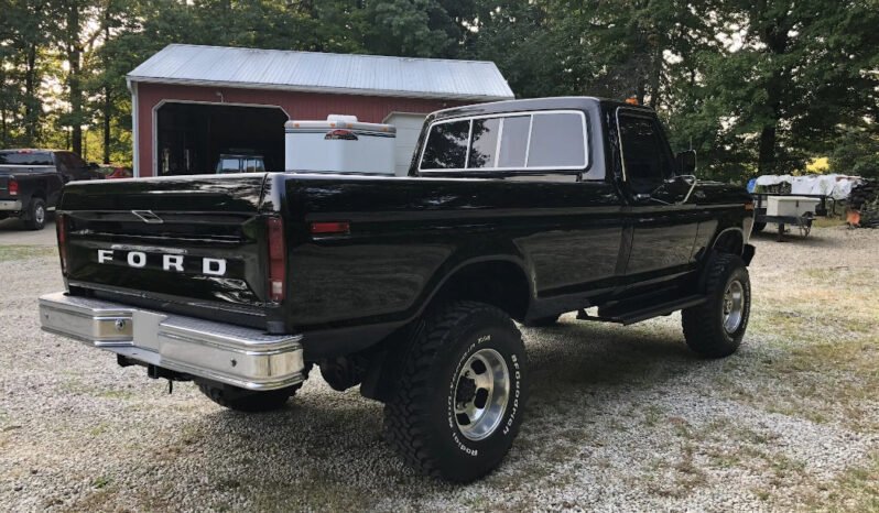 
								1979 Ford F-250 Custom 4X4 full									
