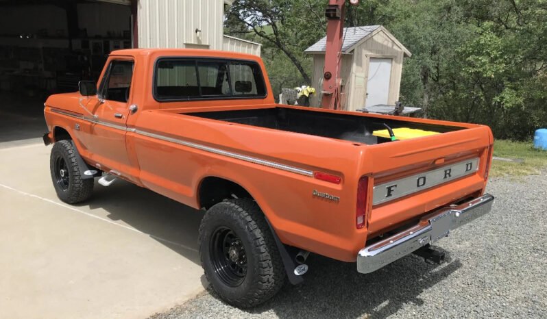 
								1974 Ford F-250 Custom Pickup Truck full									