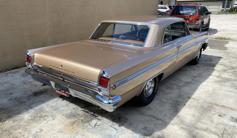 
								1963 Oldsmobile F-85 V8 full									