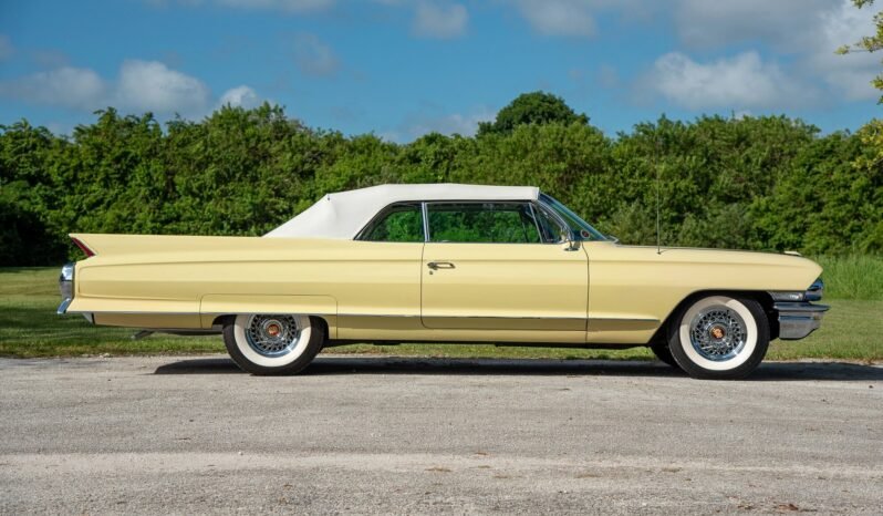
								1962 Cadillac Series 62 full									