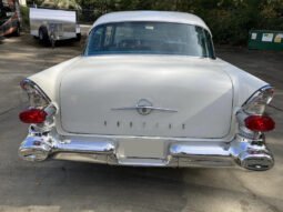 1957 Pontiac Chieftain V8