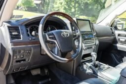 2016 Toyota Land Cruiser