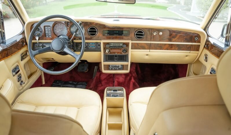 
								1981 Rolls-Royce Corniche V8 Convertible full									