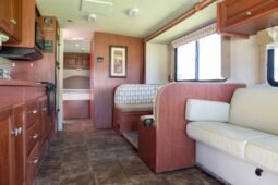 2014 Winnebago Vist